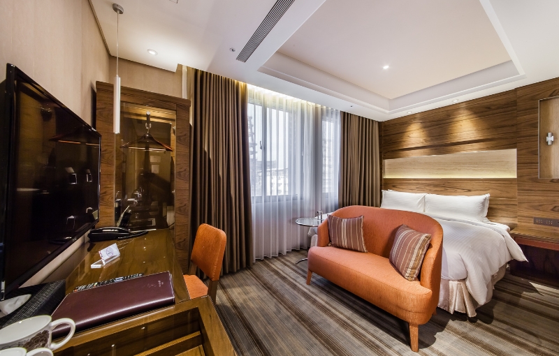 Economy Queen Room